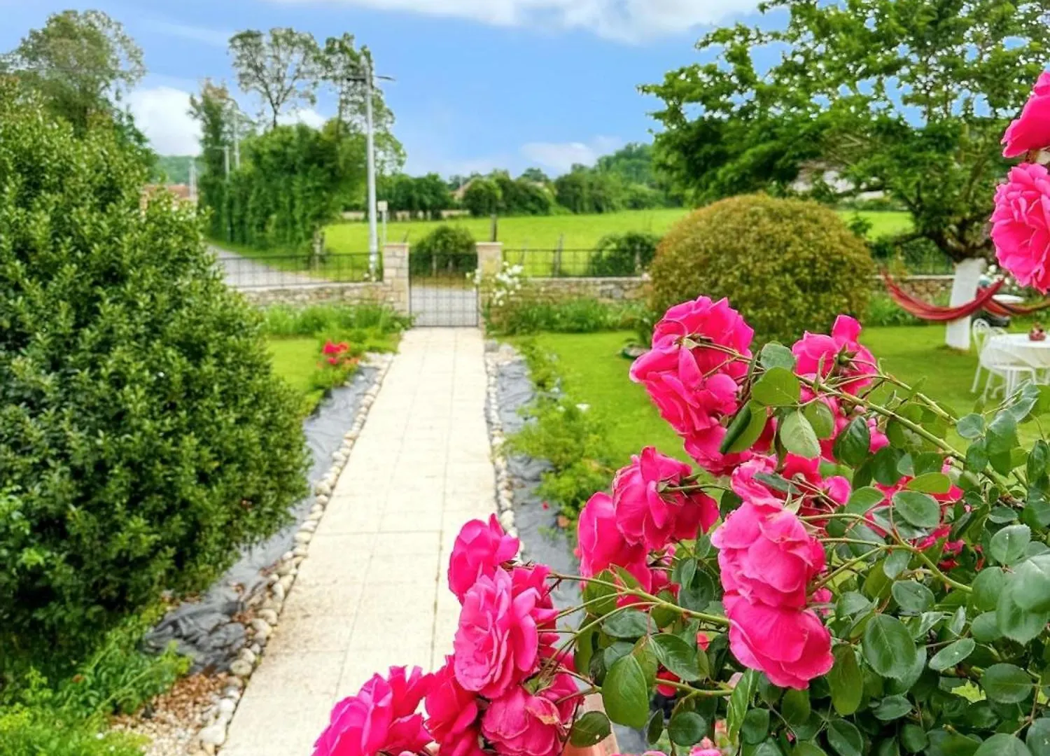 Appartement Charmant A Toulonjac Avec Jardin Et Terrasse 110 M² 0*,